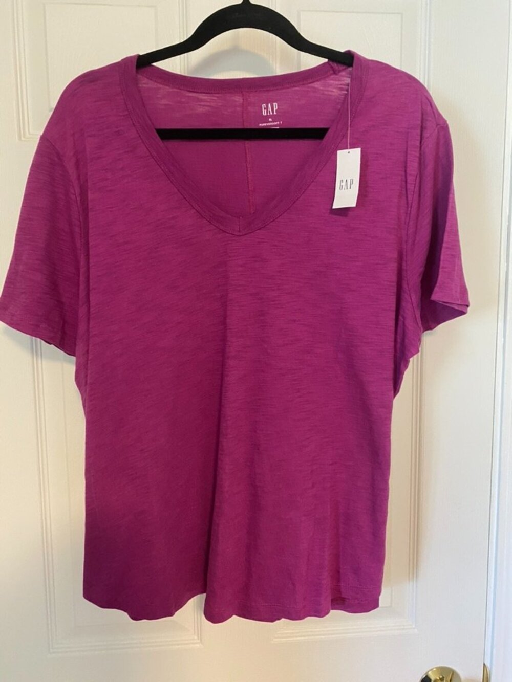GAP T-Shirt, Bright Fuchsia NWT